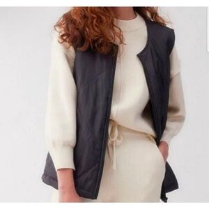 Socialite Black Quilted Vest, size S/M